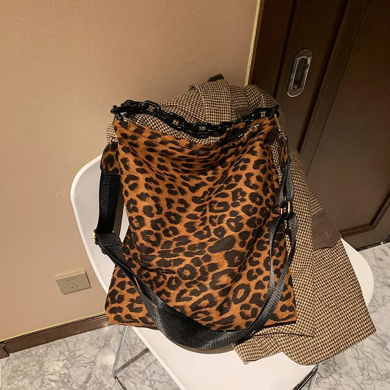Christmas Gift Faux Suede Zebra Leopard Print New Large Capacity Women Handbag Ladies Shoulder Bag Female Acrylic Strap Zipper Crossbody Bag