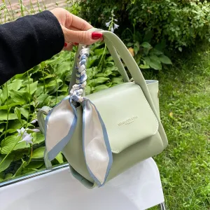Christmas Gift Niche Design Senior Female Bag 2021 New Fashion Messenger Bag Square Bag Bucket Bag Handbag Wing Bag Shoulder Bag Width: 24cm