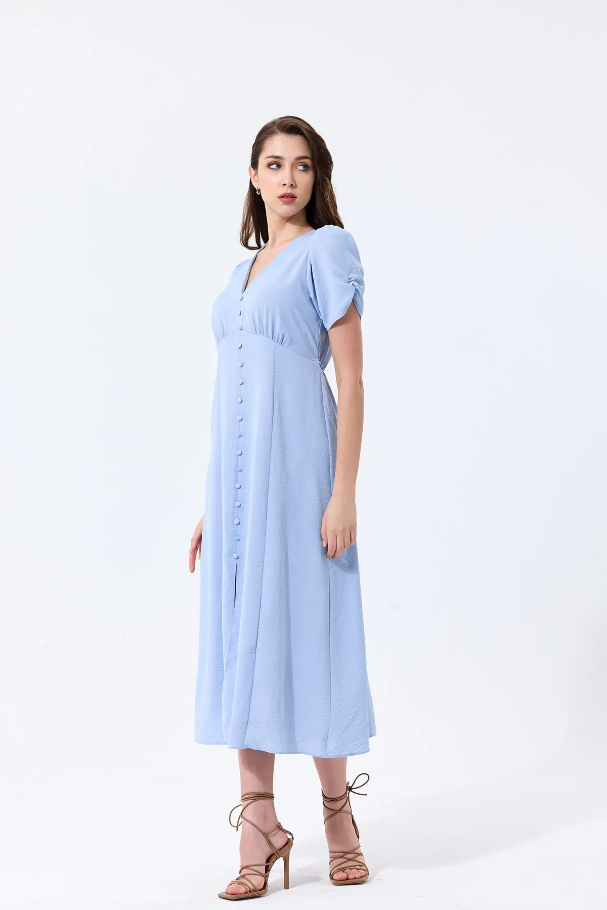 Effortless Button-Up Midi Dress in Soft Blue Linen
