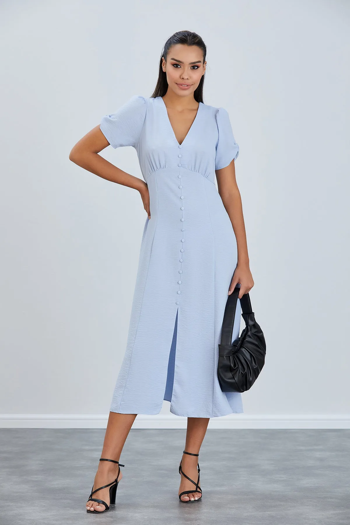 Effortless Button-Up Midi Dress in Soft Blue Linen