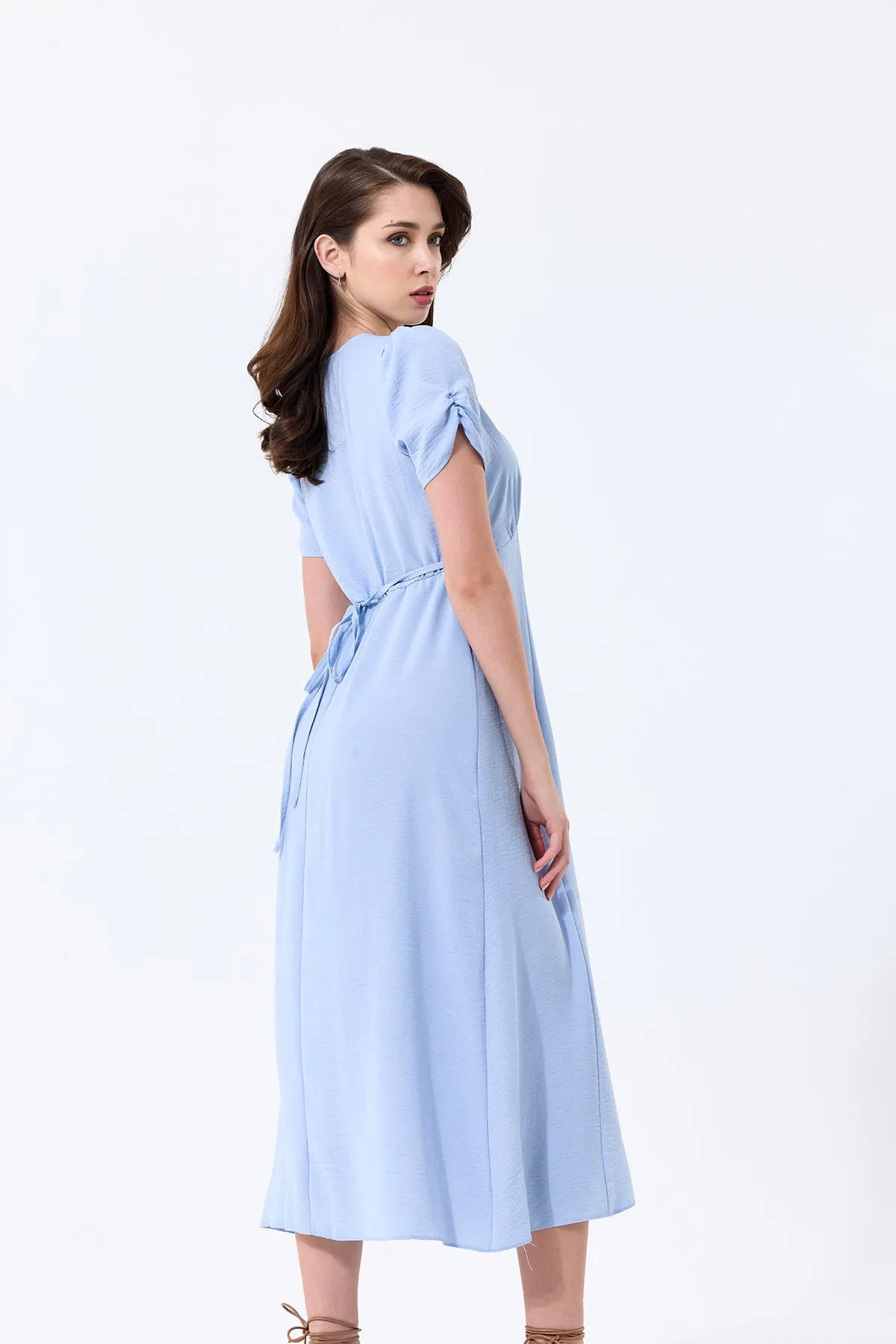 Effortless Button-Up Midi Dress in Soft Blue Linen