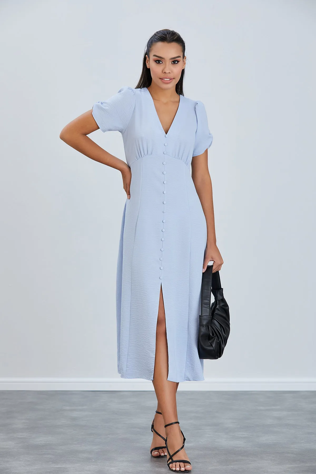 Effortless Button-Up Midi Dress in Soft Blue Linen