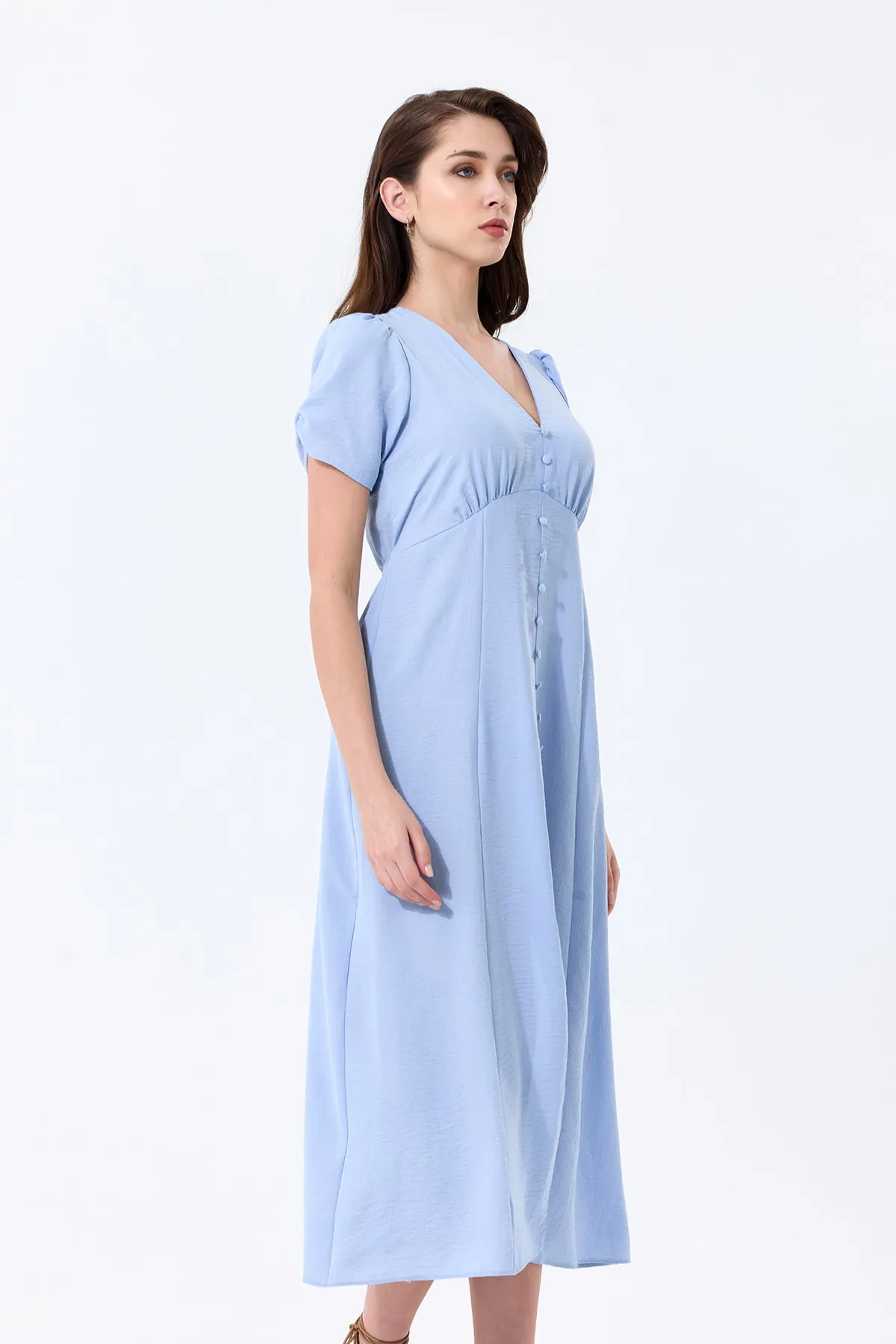 Effortless Button-Up Midi Dress in Soft Blue Linen