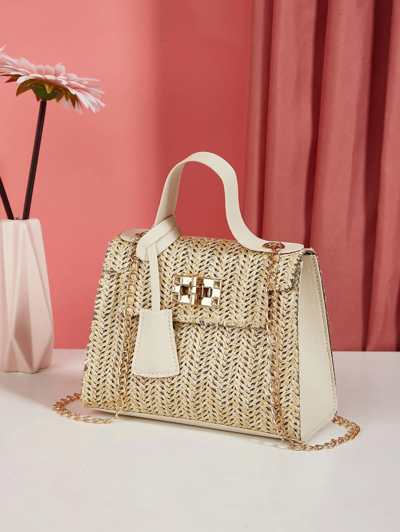 Flap Chain Straw Bag