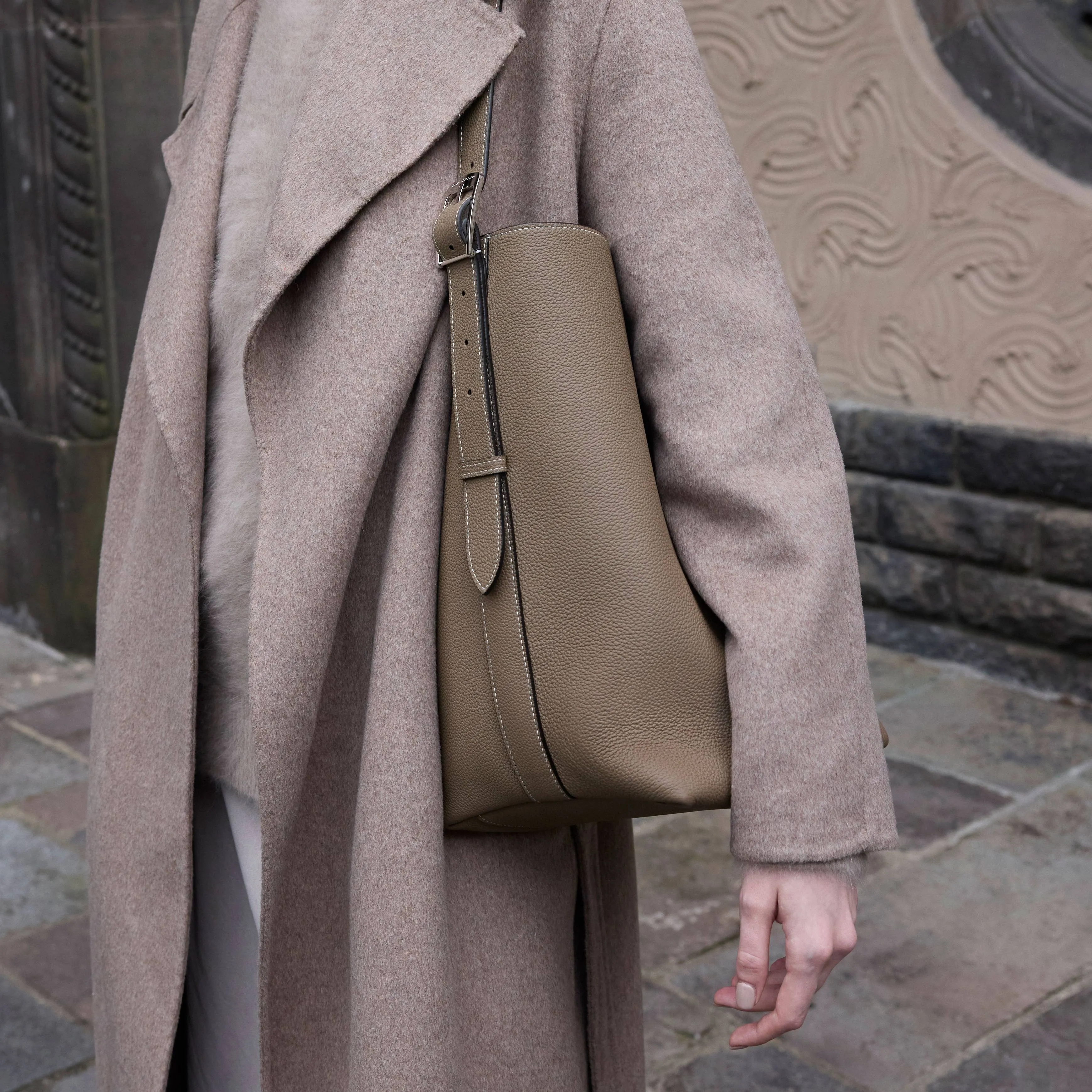 Mina Bucket Bag Large