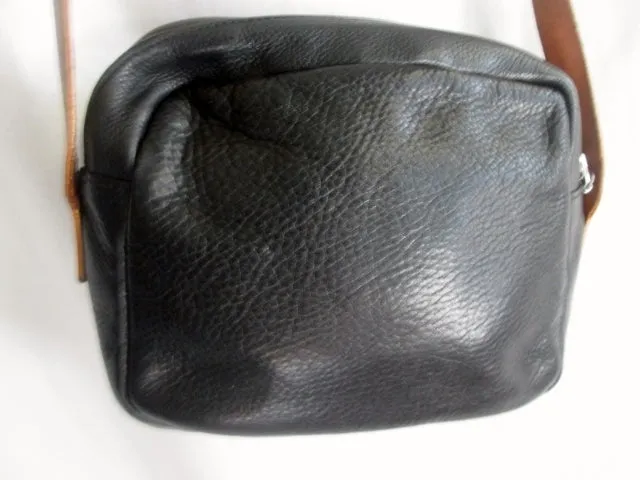 MOGAMBO BARCELONA Pebbled Leather Shoulder Bag Man Purse Crossbody BLACK Travel