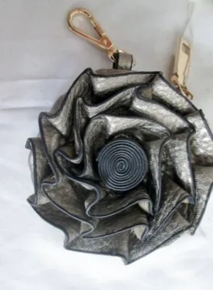 NEW NWT URBAN EXPRESSIONS vegan wallet change purse FLORAL PEWTER keyring