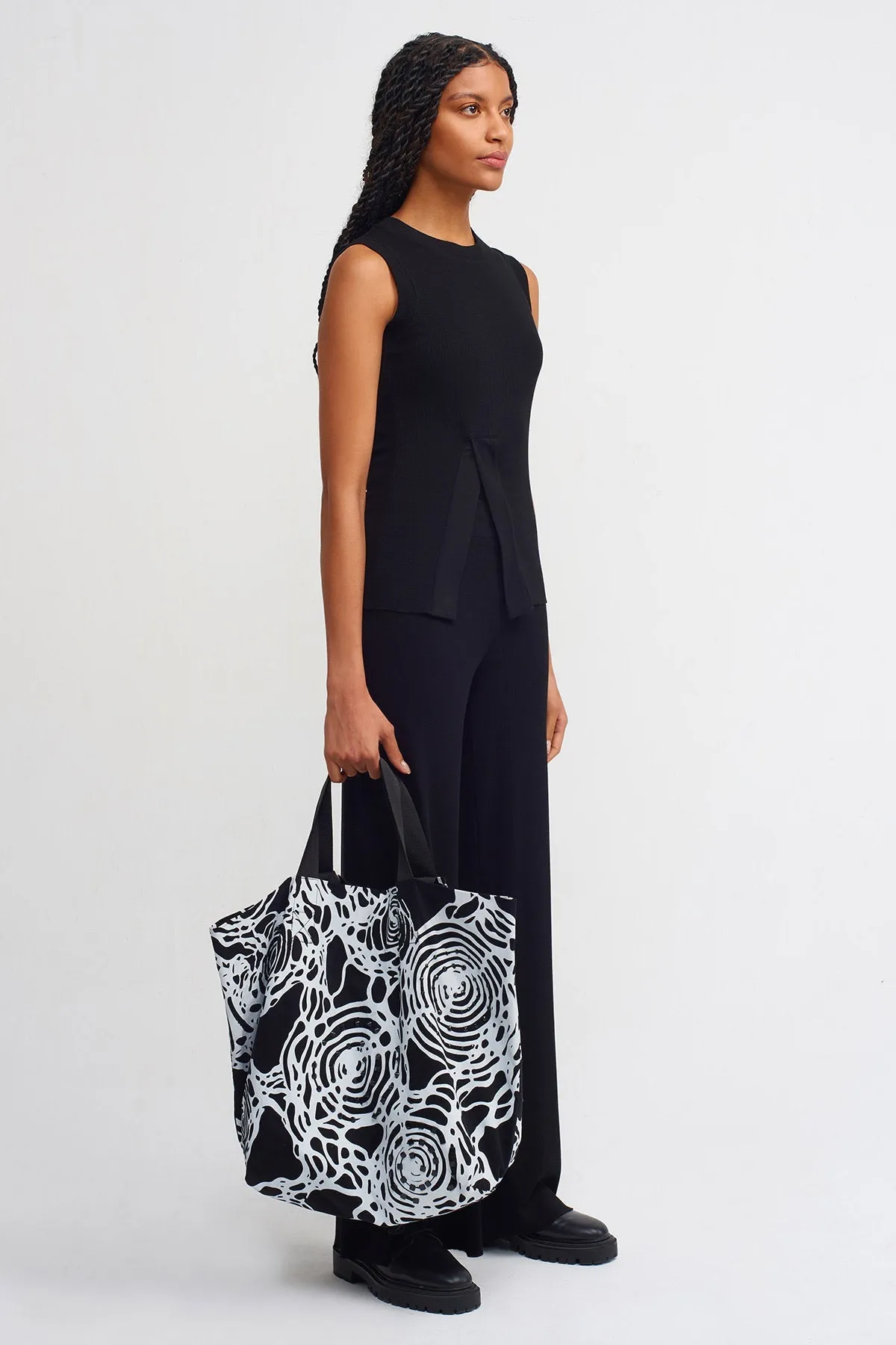 Nu Printed Tote Bag With Embellished Detail Black-White