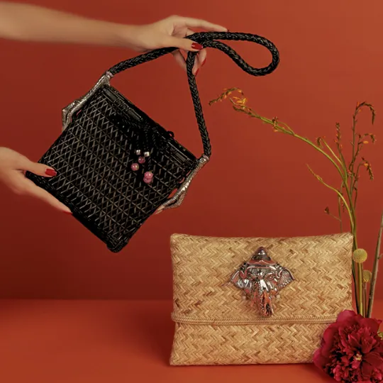 Rattan Handbag with Chicken Feet Design