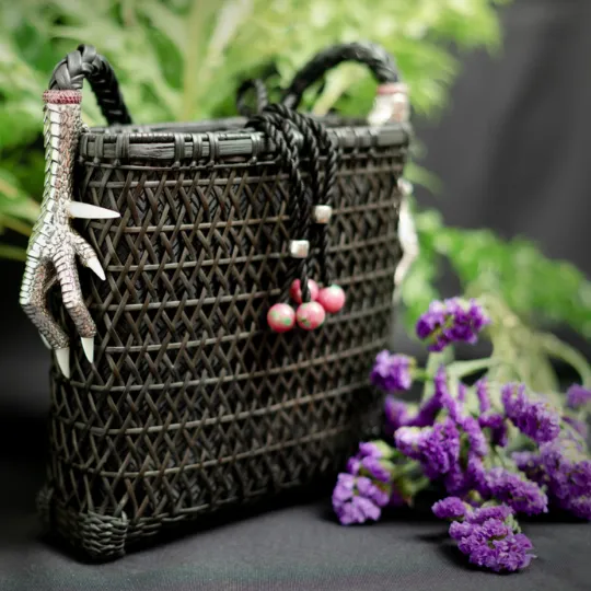 Rattan Handbag with Chicken Feet Design