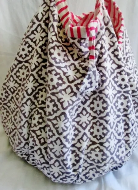 ROBERTA ROLLER RABBIT hobo satchel tote Shoulder bag Vegan Sling FLORAL BATIK
