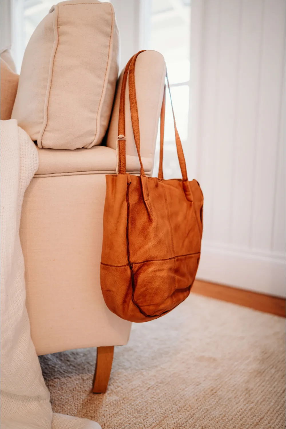 Rugged Hide Aretha Tote