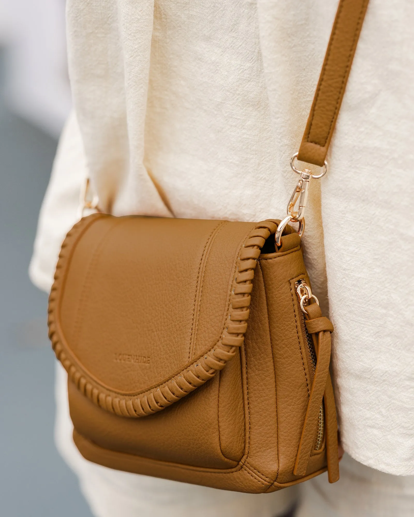 SHANIA CROSSBODY BAG TAN