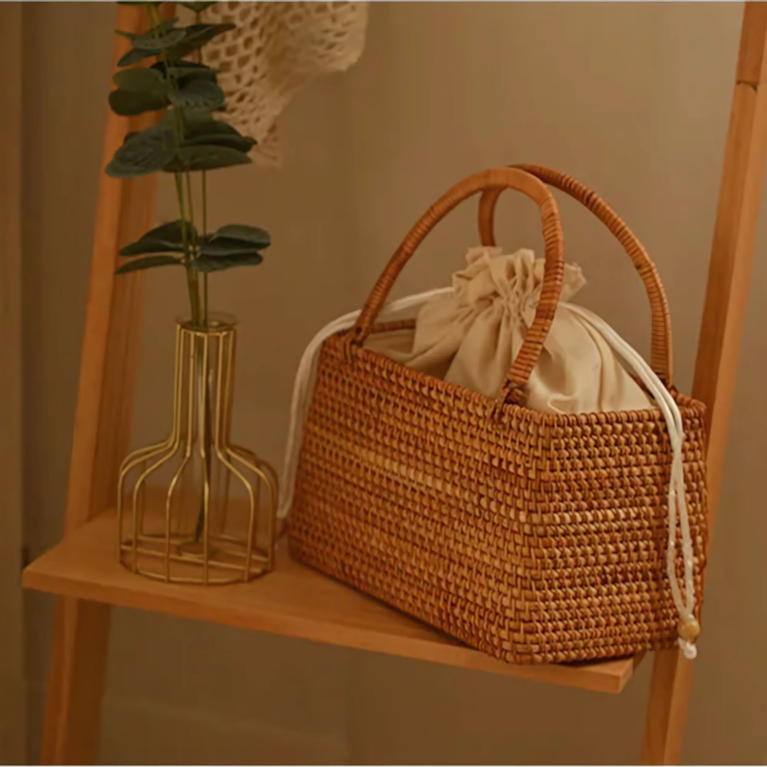Vintage Luxury Hollow Rattan Basket Straw Bags