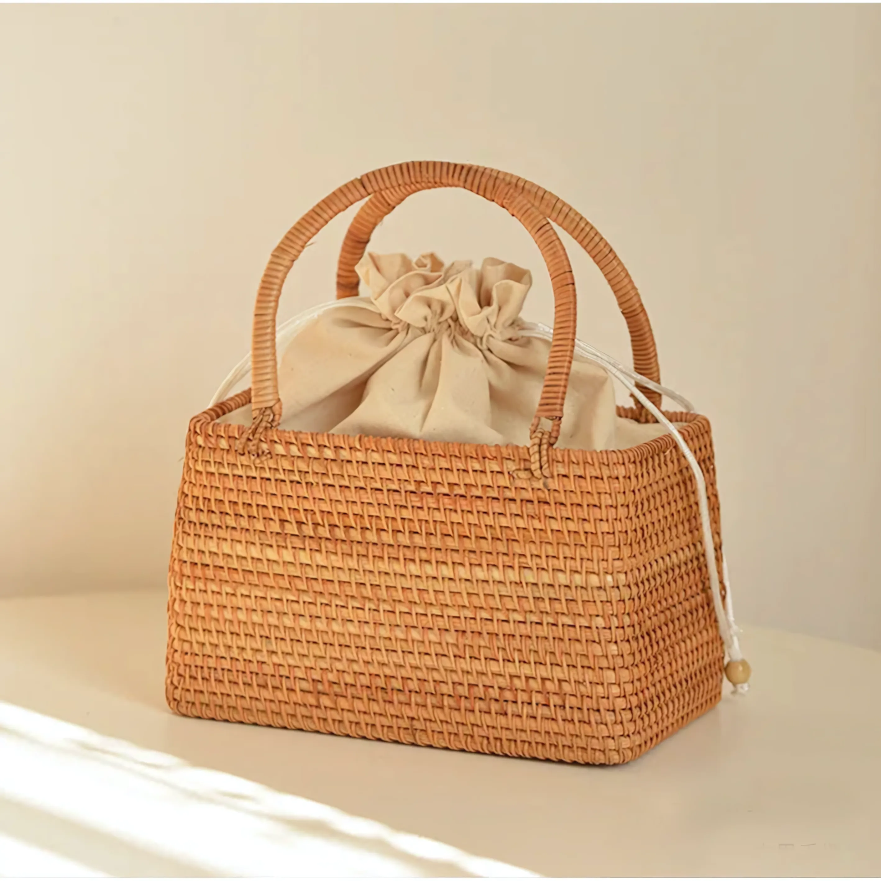 Vintage Luxury Hollow Rattan Basket Straw Bags