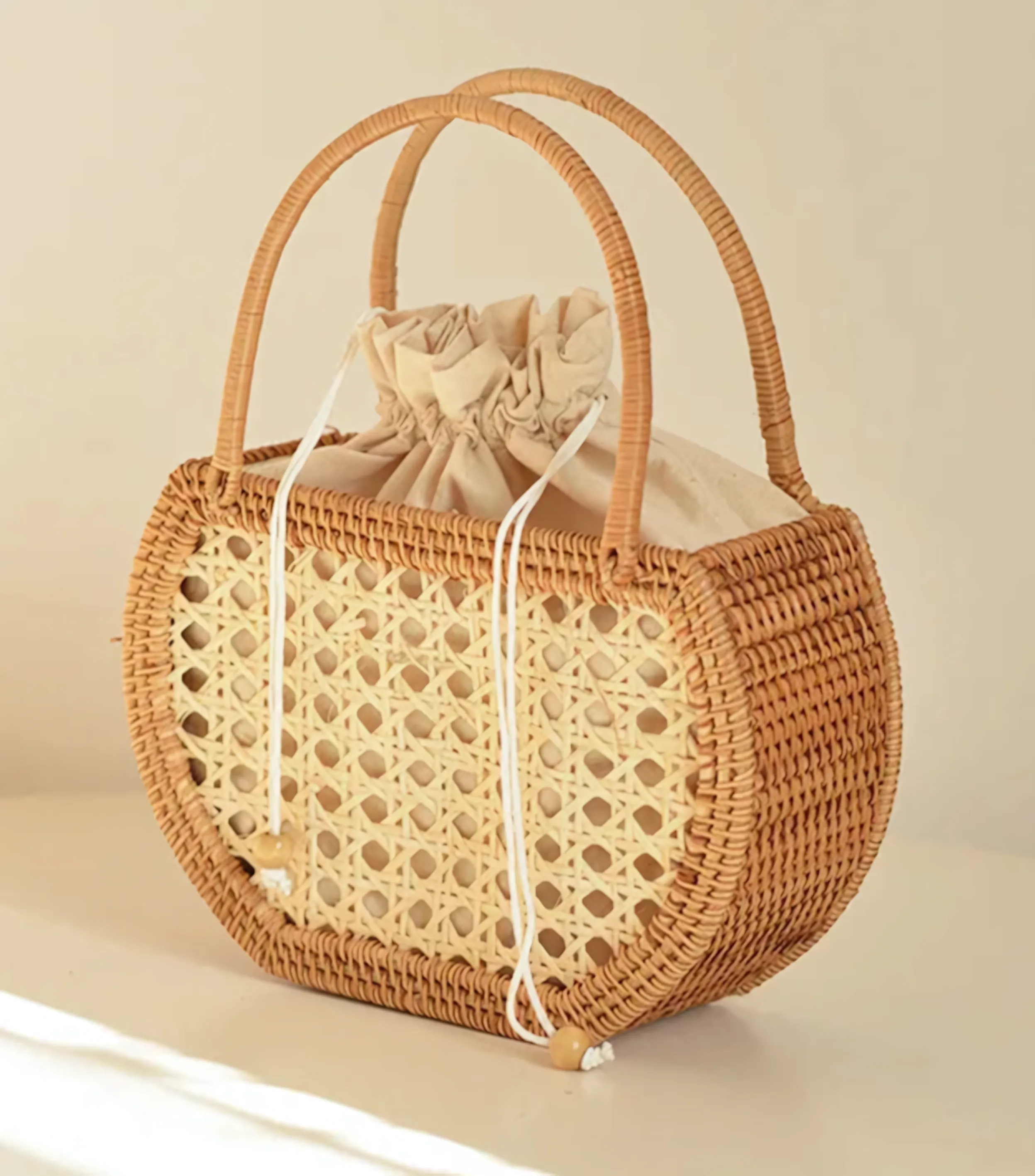 Vintage Luxury Hollow Rattan Basket Straw Bags